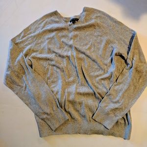 Banana Republic Gray V Neck Long Sleeve Size Large